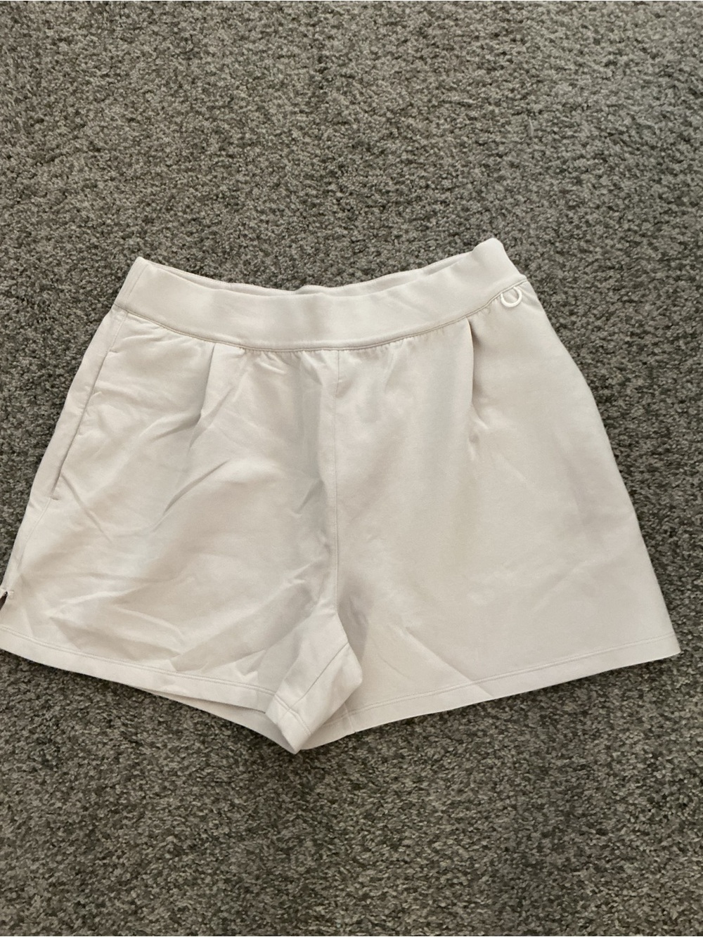 Nike High-Waist White Athletic Shorts 24.7
